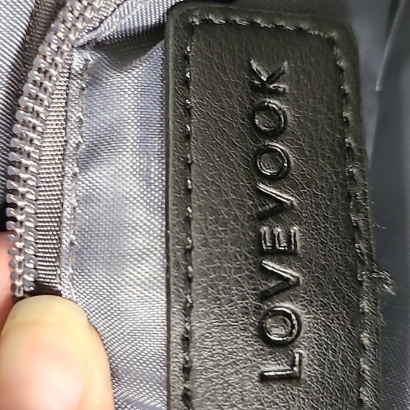 Lovevook Charging Black Backpack with Structured Design and Durable Fabric - Picture 5 of 8